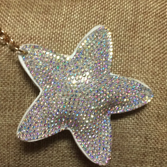 Beautiful Sparkle Star Key Chain - Picture 2 of 5